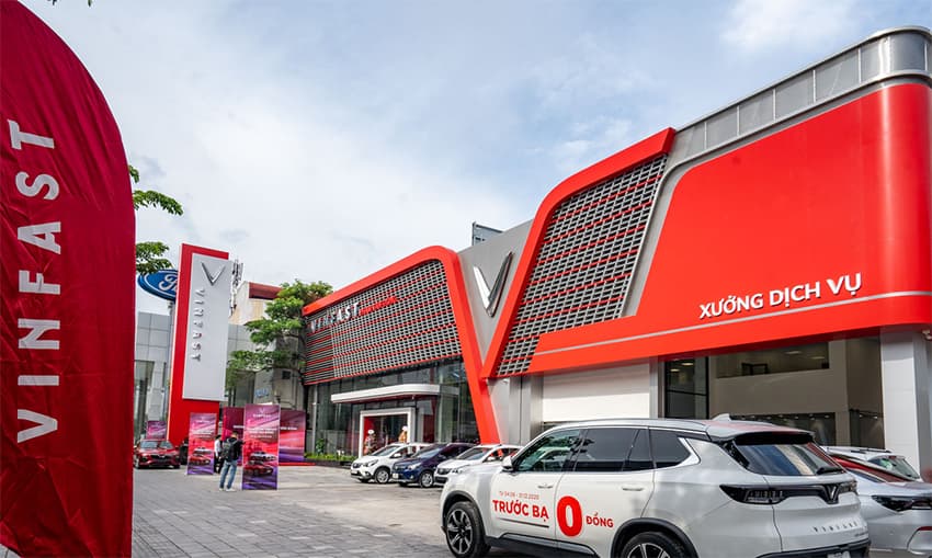 Showroom VinFast Sóc Trăng với không gian trưng bày xe hiện đại